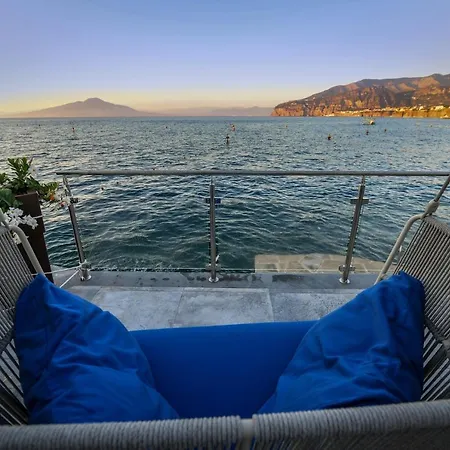 Villa Luxury Del Maggiore - Sea Side, Beach, Garden, Parking *