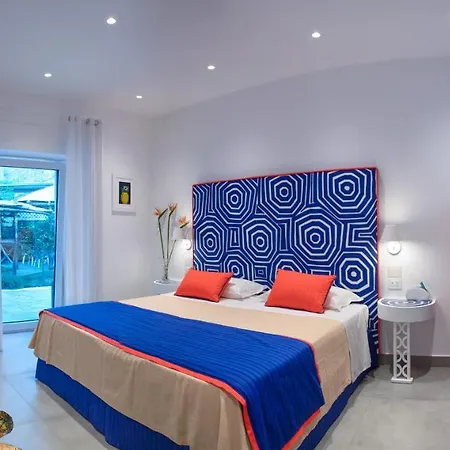 Luxury Del Maggiore - Sea Side, Beach, Garden, Parking Villa Sorrento
